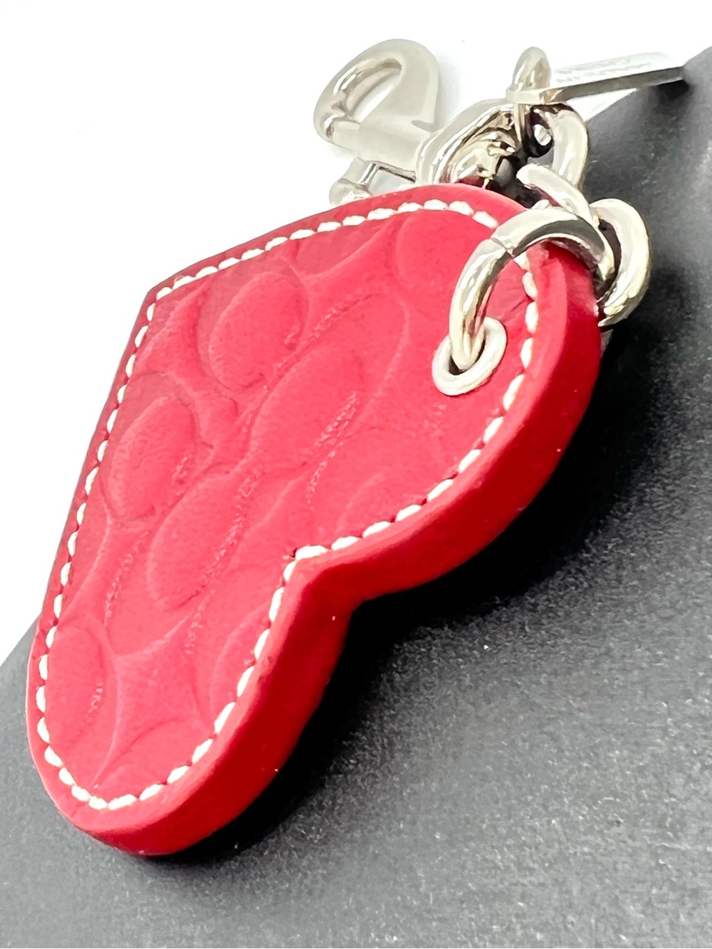 Coach Vintage Red Leather Embossed Signature Heart Key Fob Bag Charm - Picture 7 of 13